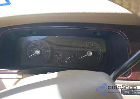 2007 Lincoln Town Car Signature из США, поврежденный, VIN 1LNHM81V47Y627792